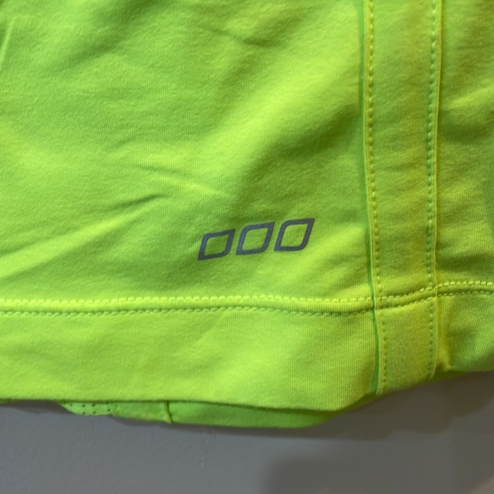 Lorna Jane neon yellow/lime sweetheart mesh tank - Picture 5 of 6